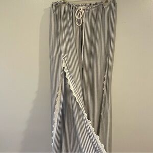 Striped lounge pant with Lace Trim side slits